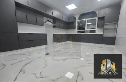 Apartment - 3 Bedrooms - 4 Bathrooms for rent in Madinat Al Riyad - Abu Dhabi