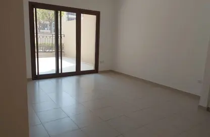 Apartment - 2 Bedrooms - 3 Bathrooms for rent in Zahra Breeze Apartments 3A - Zahra Breeze Apartments - Town Square - Dubai