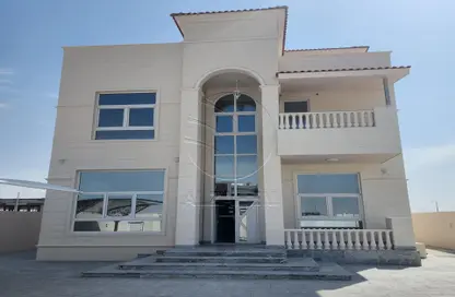 Villa - 4 Bedrooms - 5 Bathrooms for rent in Alreeman II - Al Shamkha - Abu Dhabi
