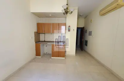 Apartment - Studio - 1 Bathroom for rent in Fire Station Road - Muwaileh - Sharjah