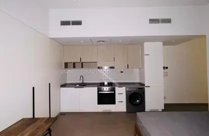 Apartment - Studio - 1 Bathroom for rent in Bloom Towers C - Bloom Towers - Jumeirah Village Circle - Dubai
