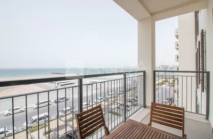 Balcony image for: Apartment - 2 Bedrooms - 2 Bathrooms for rent in La Cote - La Mer - Jumeirah - Dubai, Image 1