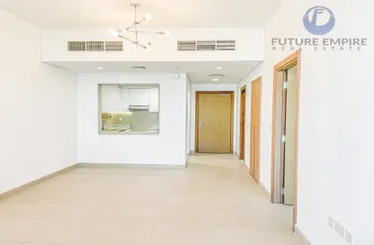 شقة - غرفة نوم - 2 حمامات للايجار في ميدان النصر - عود ميثاء - بر دبي - دبي