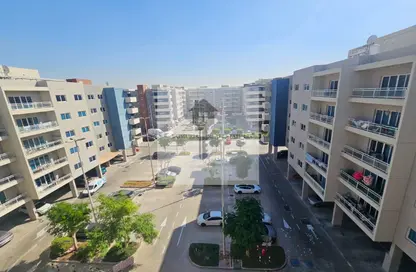 Apartment - 1 Bedroom - 2 Bathrooms for rent in Al Reef Downtown - Al Reef - Abu Dhabi