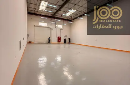 مستودع - استوديو - 2 حمامات للايجار في أم الثعوب - أم القيوين