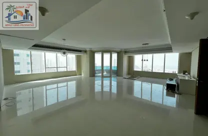 Apartment - 3 Bedrooms - 5 Bathrooms for rent in Al Majaz 3 - Al Majaz - Sharjah