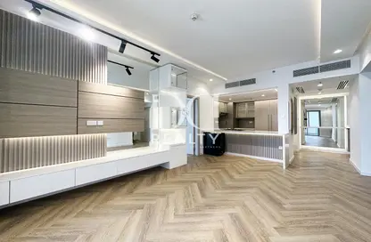 Apartment - 2 Bedrooms - 2 Bathrooms for sale in Standpoint Tower 1 - Standpoint Towers - Downtown Dubai - Dubai