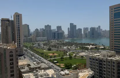 Apartment - 2 Bedrooms - 3 Bathrooms for sale in Al Khan - Sharjah