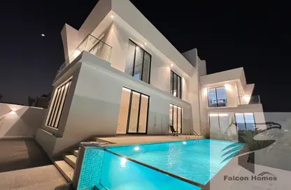 Villa - 4 Bedrooms - 5 Bathrooms for rent in Al Aweer 1 - Al Aweer - Dubai