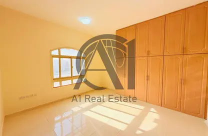 Apartment - 2 Bedrooms - 3 Bathrooms for rent in Central District - Al Ain