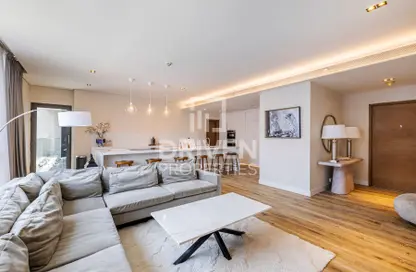 Apartment - 3 Bedrooms - 3 Bathrooms for sale in Building 11B - CityWalk Residential - City Walk - Dubai