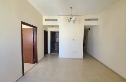 Apartment - 1 Bedroom - 2 Bathrooms for rent in Muwaileh 29 Building - Muwaileh - Sharjah