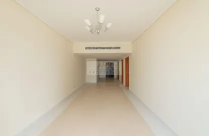 Apartment - 2 Bedrooms - 3 Bathrooms for rent in 21st Century Tower - Sheikh Zayed Road - Dubai