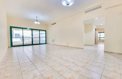 Apartment - 2 Bedrooms - 2 Bathrooms for rent in Al Hamriya - Bur Dubai - Dubai