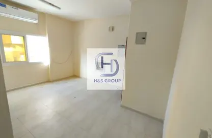 Apartment - 1 Bedroom - 1 Bathroom for rent in Muwailih Building - Muwaileh - Sharjah