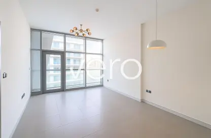 شقة - غرفة نوم - 2 حمامات للايجار في شقق لا ريفييرا - قرية الجميرا سركل - دبي