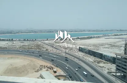 شقة - 2 غرف نوم - 4 حمامات للايجار في شارع التعاون الجديد - التعاون - الشارقة