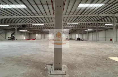 Warehouse - Studio - 7 Bathrooms for rent in Umm Al Thuoob - Umm Al Quwain