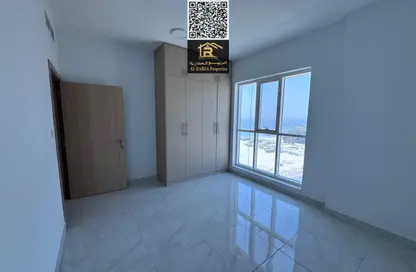 Apartment - 3 Bedrooms - 2 Bathrooms for rent in Corniche Tower - Ajman Corniche Road - Ajman