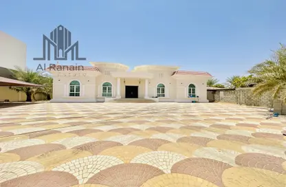 Villa - 4 Bedrooms - 7 Bathrooms for rent in Al Towayya - Al Ain