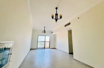 Apartment - 2 Bedrooms - 2 Bathrooms for rent in Al Rumailah building - Al Rumailah 2 - Al Rumaila - Ajman