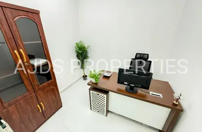 Office Space - Studio - 1 Bathroom for rent in Red Avenue - Al Garhoud - Dubai