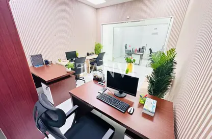 Office Space - Studio - 1 Bathroom for rent in Red Avenue - Al Garhoud - Dubai