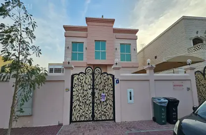 Villa - 5 Bedrooms - 6 Bathrooms for rent in Al Safa 2 - Al Safa - Dubai
