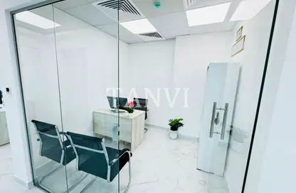 Office Space - Studio - 1 Bathroom for rent in Fatima Mohammad Ahmad Bin Suleiman Building - Al Raffa - Bur Dubai - Dubai
