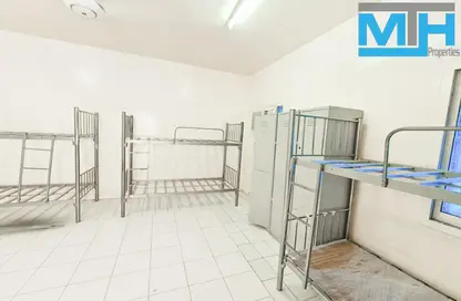 Labor Camp - Studio - 1 Bathroom for rent in Sonapur - Al Muhaisnah - Dubai