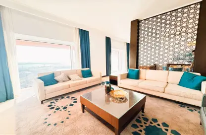 Apartment - 3 Bedrooms - 4 Bathrooms for rent in Fairmont Marina Residences - The Marina - Abu Dhabi