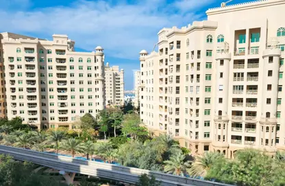 Outdoor Building image for: Apartment - 2 Bedrooms - 3 Bathrooms for rent in Golden Mile 2 - Golden Mile - Palm Jumeirah - Dubai, Image 1