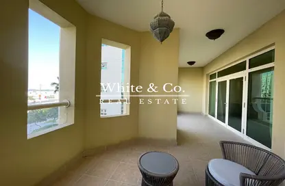 Terrace image for: Apartment - 2 Bedrooms - 3 Bathrooms for rent in Al Hallawi - Shoreline Apartments - Palm Jumeirah - Dubai, Image 1
