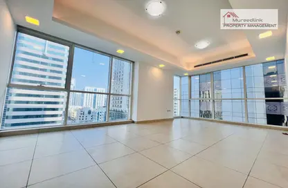 Empty Room image for: Apartment - 2 Bedrooms - 2 Bathrooms for rent in Emirates Tower - Hamdan Street - Abu Dhabi, Image 1