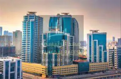 شقة - غرفة نوم - 2 حمامات للبيع في أورينت تاور 1 - أورينت تاور - البستان - عجمان