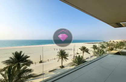 شقة - 3 غرف نوم - 4 حمامات للايجار في ممشى السعديات - منطقة السعديات الثقافية - جزيرة السعديات - أبوظبي