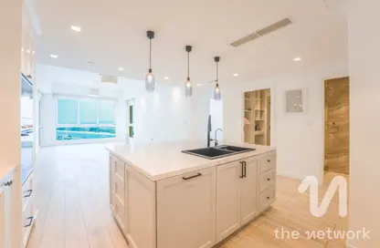 Apartment - 3 Bedrooms - 5 Bathrooms for sale in Marina Residences 3 - Marina Residences - Palm Jumeirah - Dubai