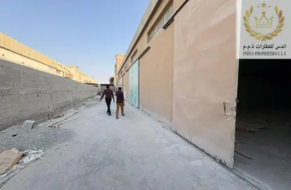 مستودع - استوديو - 1 حمام للايجار في المنطقة الصناعية - عجمان