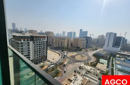 Apartment - Studio - 1 Bathroom for rent in Binghatti Azure - Jumeirah Village Circle - Dubai