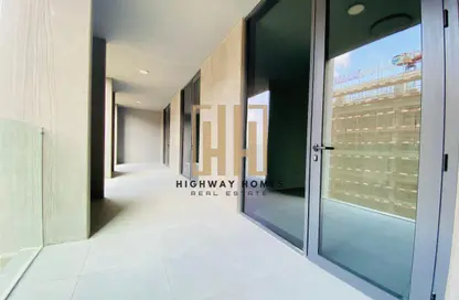 شقة - 2 غرف نوم - 3 حمامات للايجار في الطراز - حي نسيج - الجادة - الشارقة شقة - 2 غرف نوم - 3 حمامات للايجار في الطراز - حي نسيج - الجادة - الشارقة