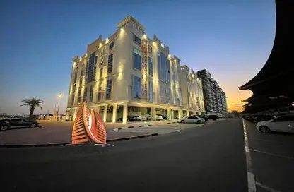شقة - 2 غرف نوم - 3 حمامات للبيع في قرية الاميرة - الياسمين - عجمان