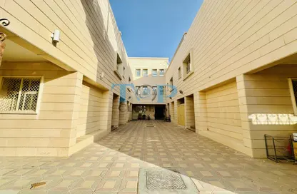 Villa - 4 Bedrooms - 4 Bathrooms for rent in Central District - Al Ain