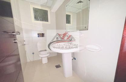 Apartment - 2 Bedrooms - 3 Bathrooms for rent in Muwaileh Commercial - Sharjah