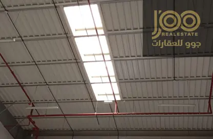 Warehouse - Studio - 5 Bathrooms for rent in Umm Al Thuoob - Umm Al Quwain