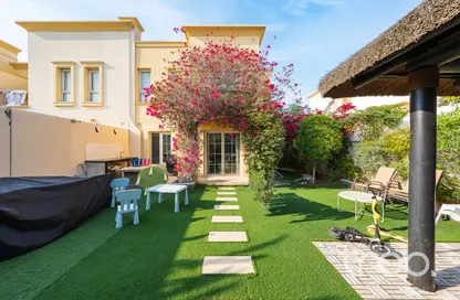 فيلا - 2 غرف نوم - 3 حمامات للبيع في الينابيع 3 - الينابيع - دبي