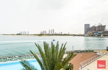 Apartment - Studio - 1 Bathroom for rent in Azure Residences - Palm Jumeirah - Dubai