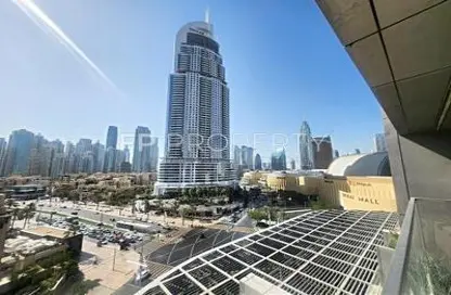 Apartment - 3 Bedrooms - 5 Bathrooms for sale in Boulevard Point - Downtown Dubai - Dubai