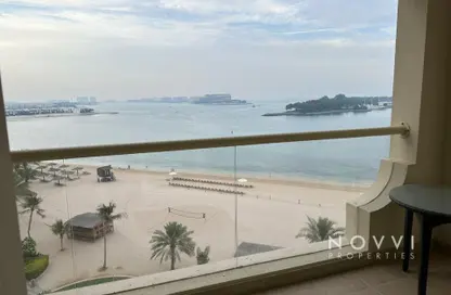 Apartment - 1 Bedroom - 2 Bathrooms for rent in Al Dabas - Shoreline Apartments - Palm Jumeirah - Dubai