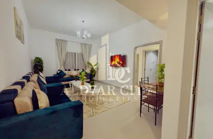 شقة - غرفة نوم - 2 حمامات للايجار في مساكن كورنيش عجمان - طريق كورنيش عجمان - عجمان