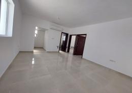 صورةغرفة فارغة لـ: شقة - 2 غرف نوم - 1 حمام للكراء في مدينة زايد (مدينة خليفة ج) - مدينة خليفة - أبوظبي, صورة 1